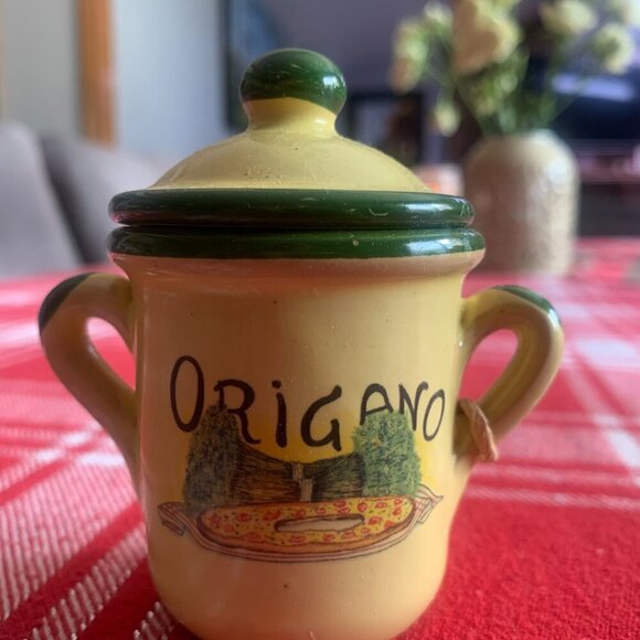 Little Terracotta Crock  (Chili Pepper, Oregano) - Picture 2 of 6